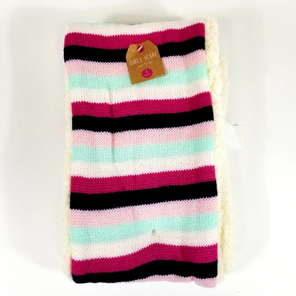 Sherpa knit scarf style NWT Girls
